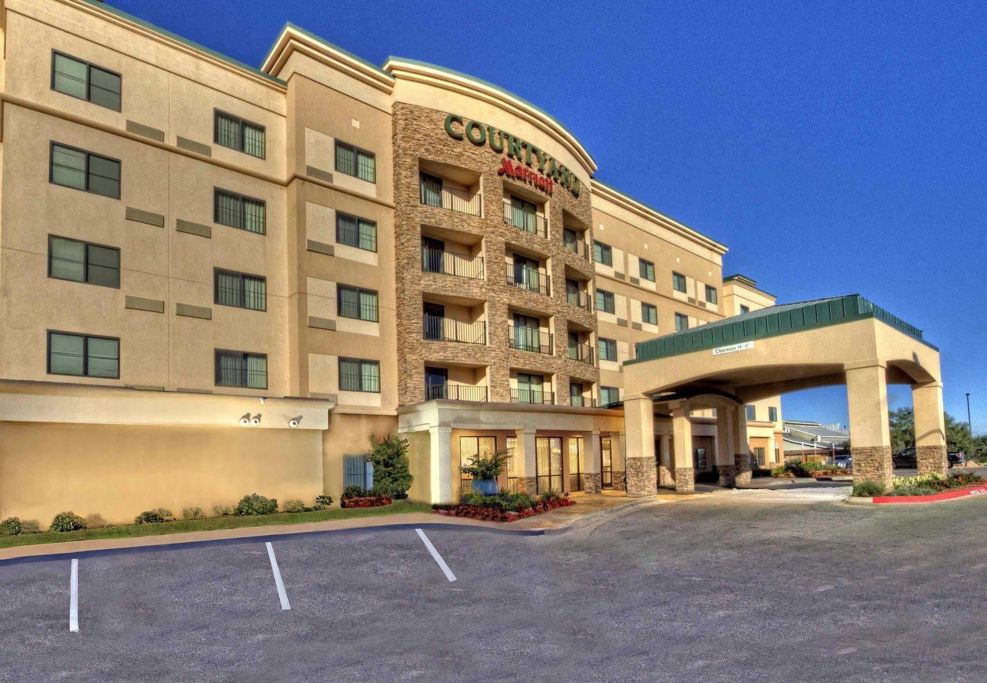 Courtyard By Marriott Midland Hotel Exterior photo